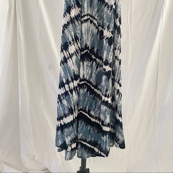 Maxi Dress from Malibu - Picture 4 of 5